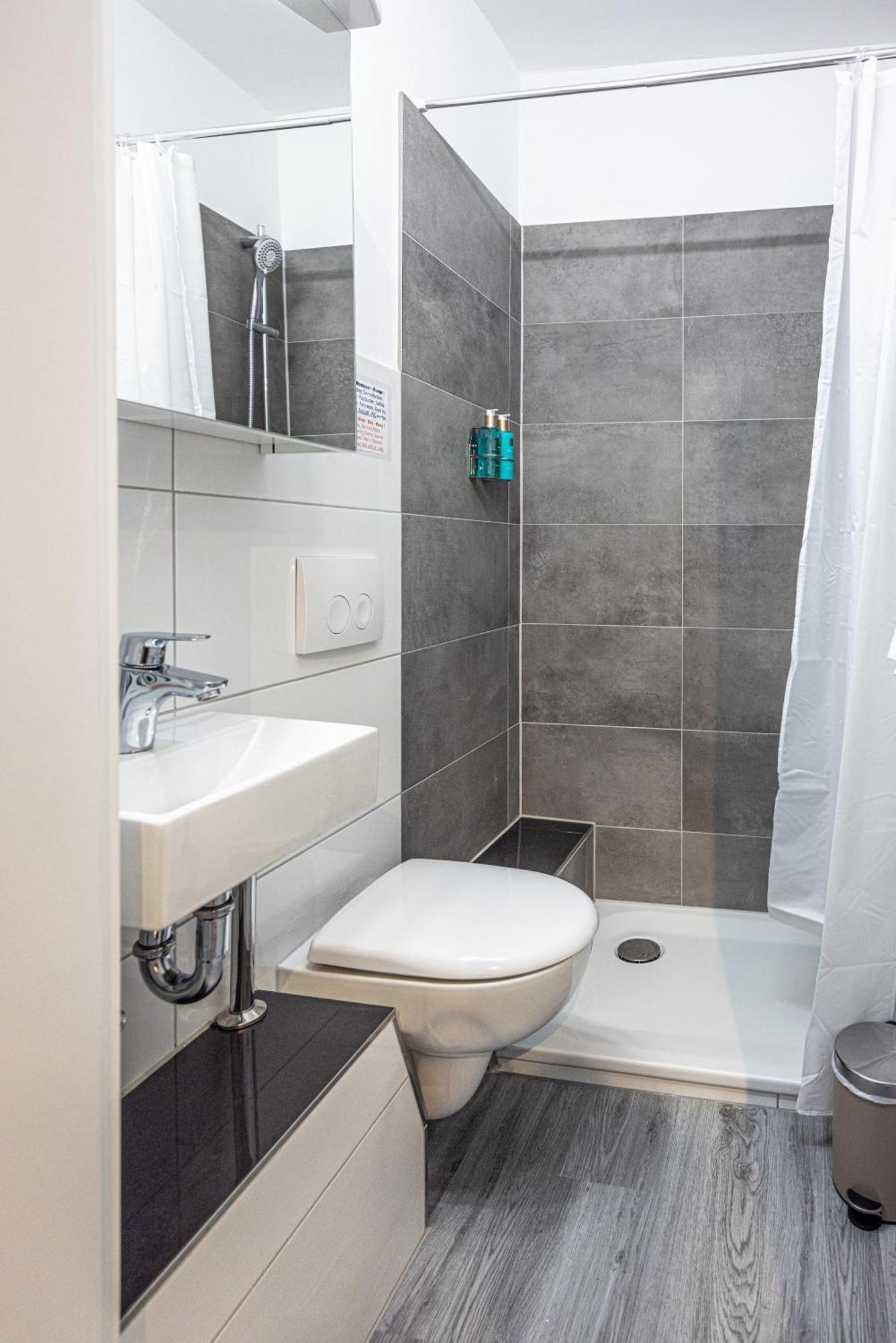 Have-A-Nice-Stay - Souterrain, Kino An Der Natur, U-Bahn Nach Hamburg 400M - Baecker & Restaurants 500M - Lidl 800M - Zentrum 1,5Km 아렌스부르크 외부 사진
