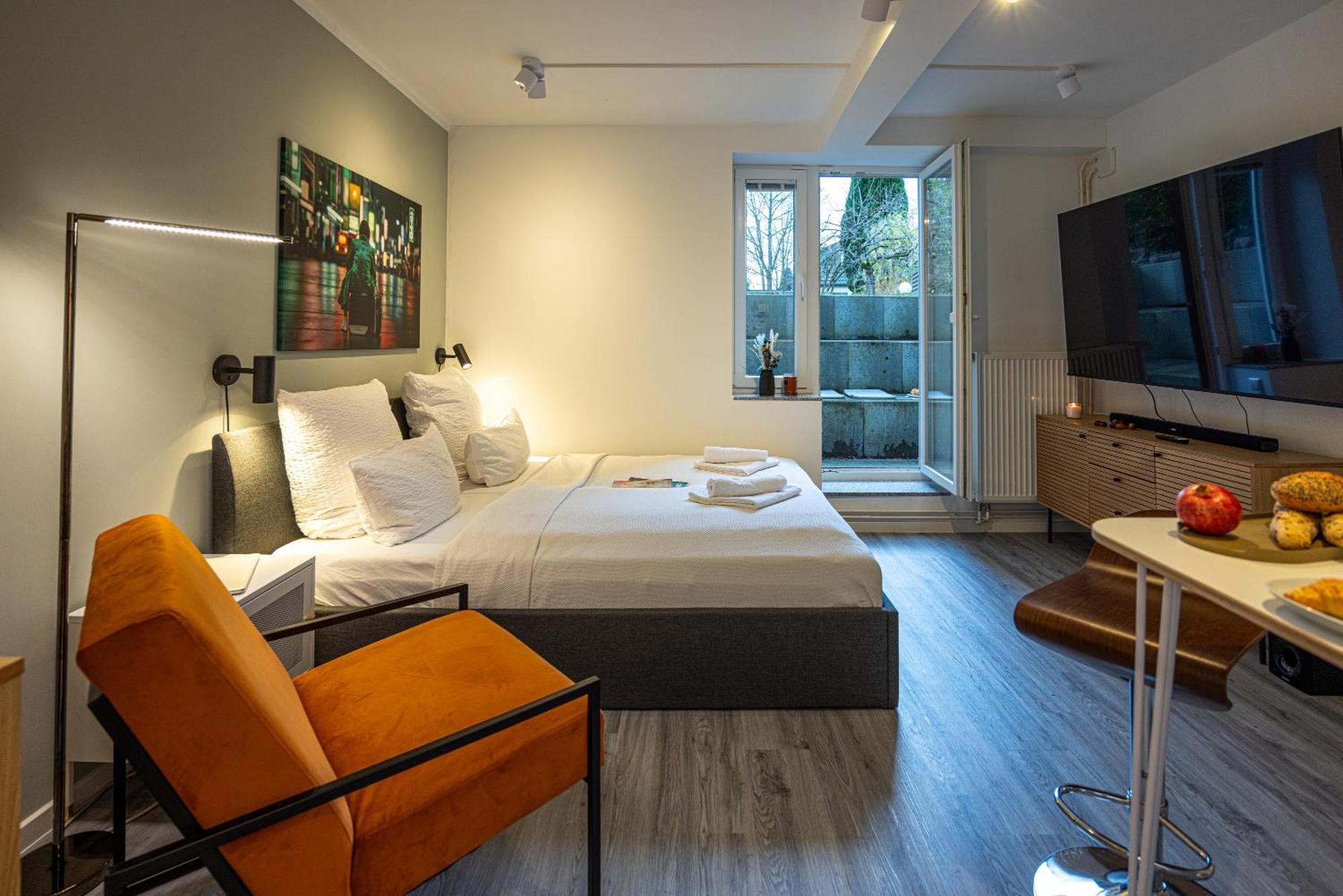 Have-A-Nice-Stay - Souterrain, Kino An Der Natur, U-Bahn Nach Hamburg 400M - Baecker & Restaurants 500M - Lidl 800M - Zentrum 1,5Km 아렌스부르크 외부 사진