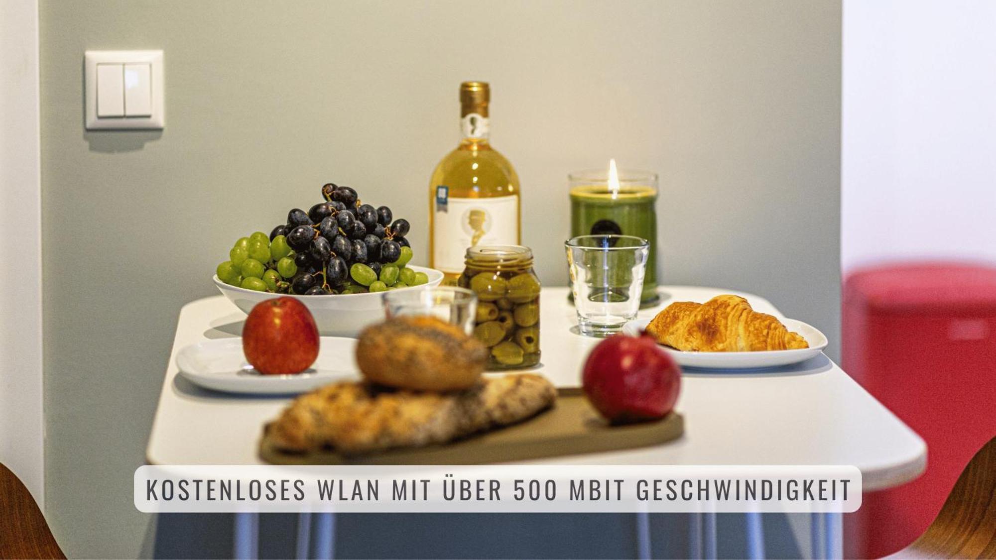Have-A-Nice-Stay - Souterrain, Kino An Der Natur, U-Bahn Nach Hamburg 400M - Baecker & Restaurants 500M - Lidl 800M - Zentrum 1,5Km 아렌스부르크 외부 사진